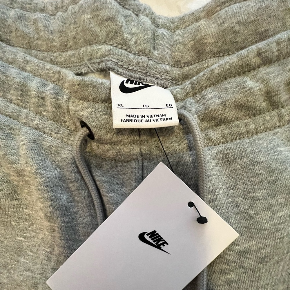 Nike Sportswear Women's Club Fleece Mid-Rise Joggers - Picture 7 of 14